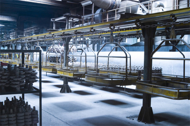 油液監測儀器是用于監測和分析各種潤滑油、液壓油、傳動油和其他工業油液的工具。這些儀器可以用于檢測油液的化學成分、污染物、酸堿度、粘度和其他參數，以幫助確保機械設備的正常運行和維護。