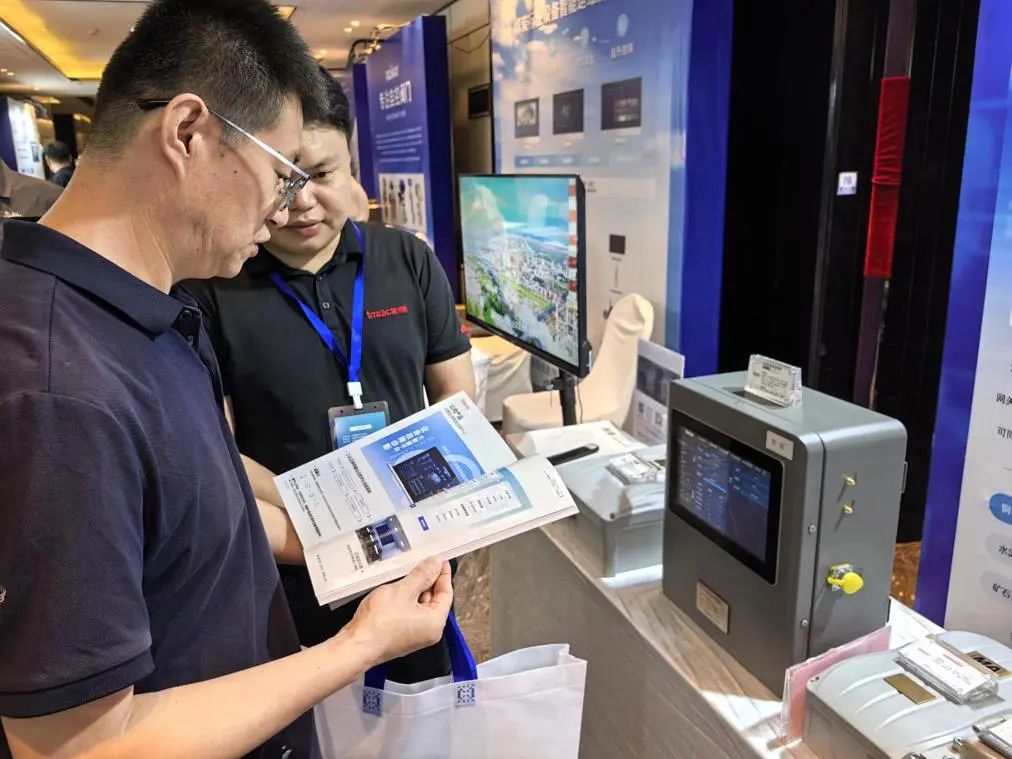 2025煤化工大會(huì):智火柴INZOC在線油液監(jiān)測(cè)技術(shù)斬獲全場(chǎng)焦點(diǎn)圖6